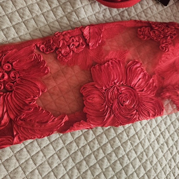 RED BODY SUIT SIZE M/ NWT - Picture 12 of 12